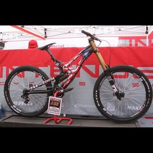 Intense M16 Palmer Limited Edition Downhill Bike